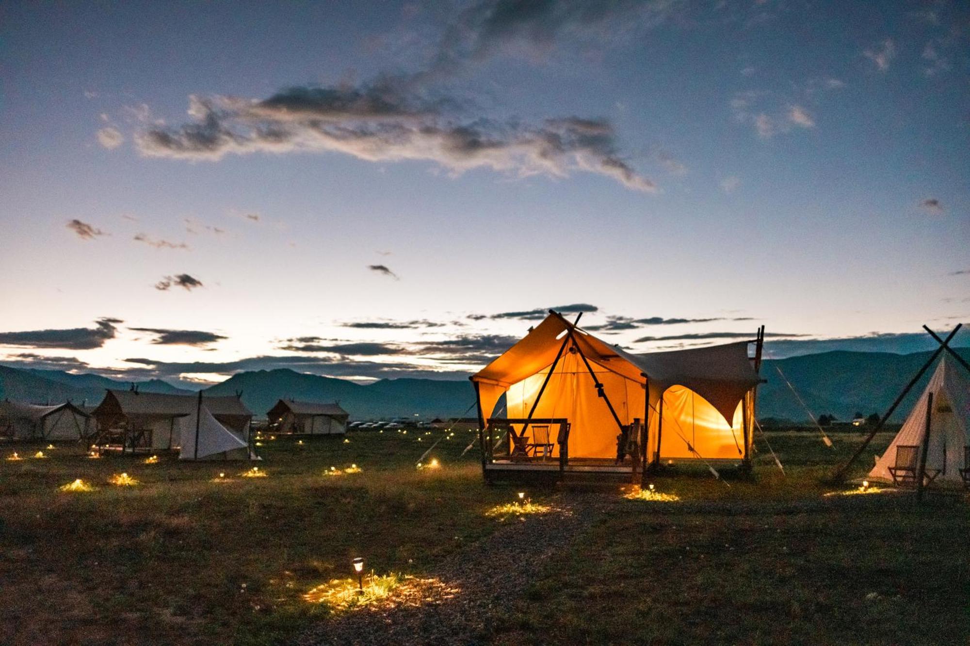 Under Canvas North Yellowstone - Paradise Valley Лівінгстон Екстер'єр фото