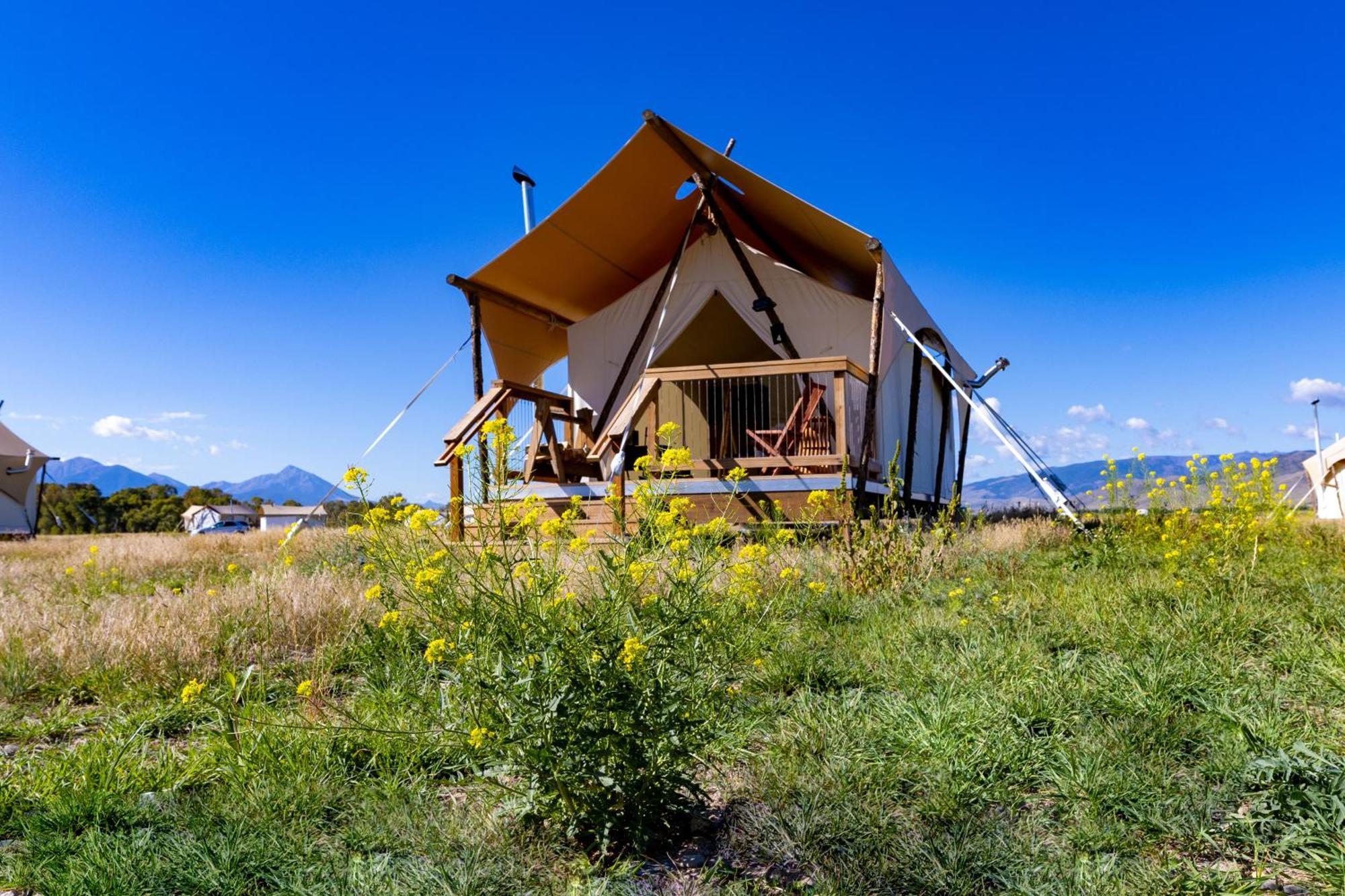 Under Canvas North Yellowstone - Paradise Valley Лівінгстон Екстер'єр фото